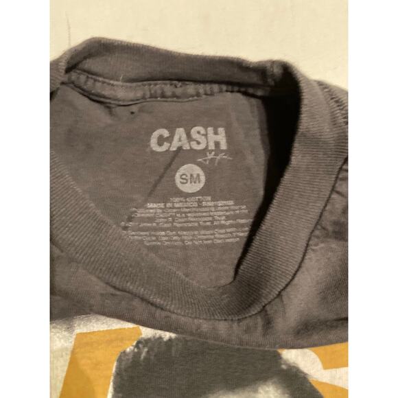 Johnny Cash Graphic Tee Men’s Small NWOT Music Icon Shirt Black Cotton - Picture 2 of 6
